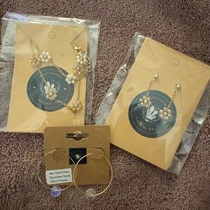 Gold and Pearl Jewelry Set